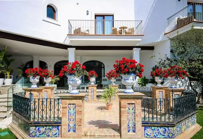 Hotel Doña Lola Zahara