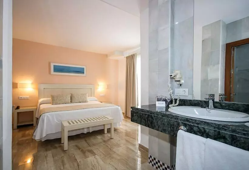 Hotel Doña Lola Zahara