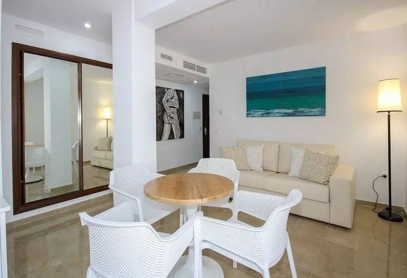 Hotel Doña Lola Zahara