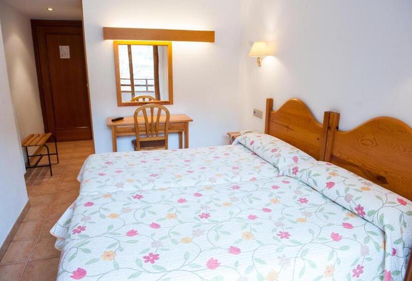 בית מלון כפרי El Pilar