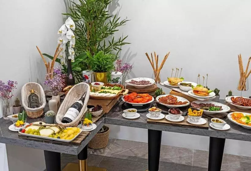 Faranda Rias Altas, Ascend Hotel Collection