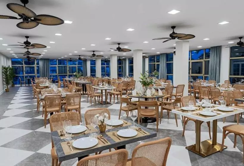 Faranda Rias Altas, Ascend Hotel Collection