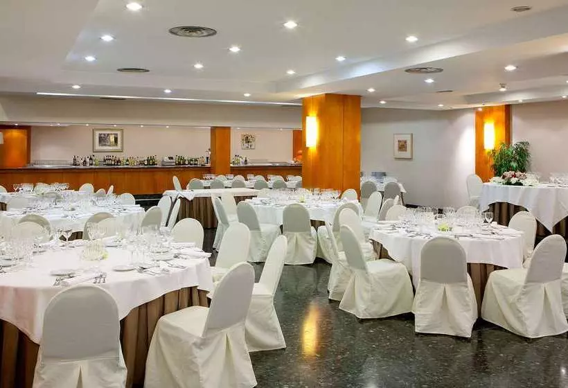 호텔 NH Ciudad De Cuenca