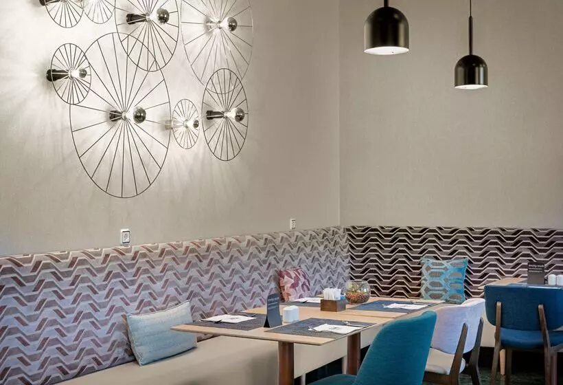 호텔 NH Ciudad De Cuenca