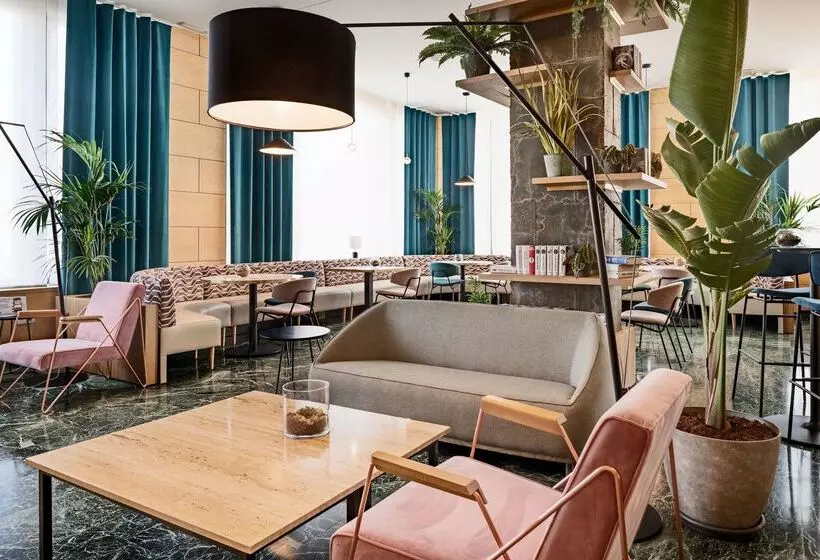 호텔 NH Ciudad De Cuenca