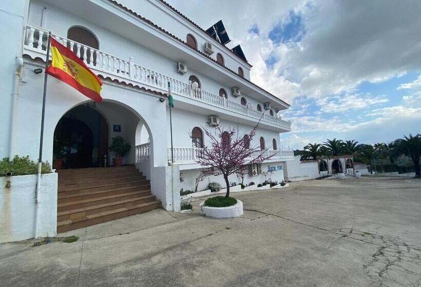 Landhotel Meson Fuente Del Pino