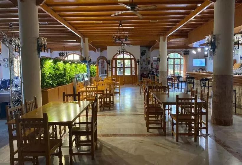 Hotel Rural Meson Fuente Del Pino