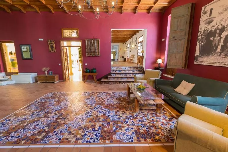 فندق ريفى Villa Turistica De Priego