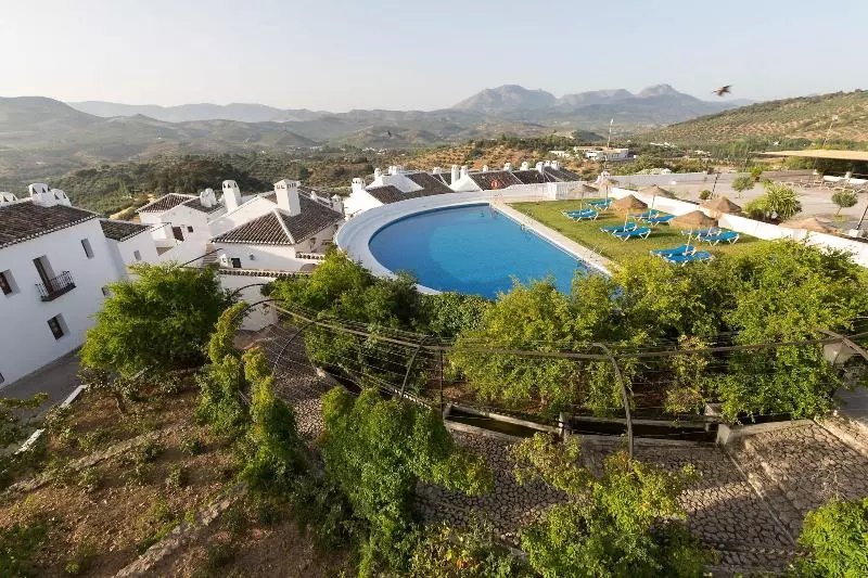 فندق ريفى Villa Turistica De Priego