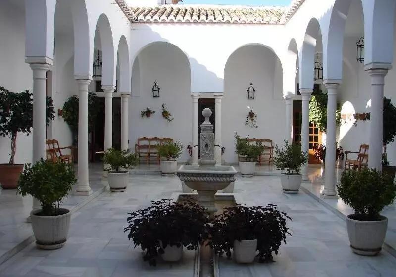 فندق ريفى Villa Turistica De Priego