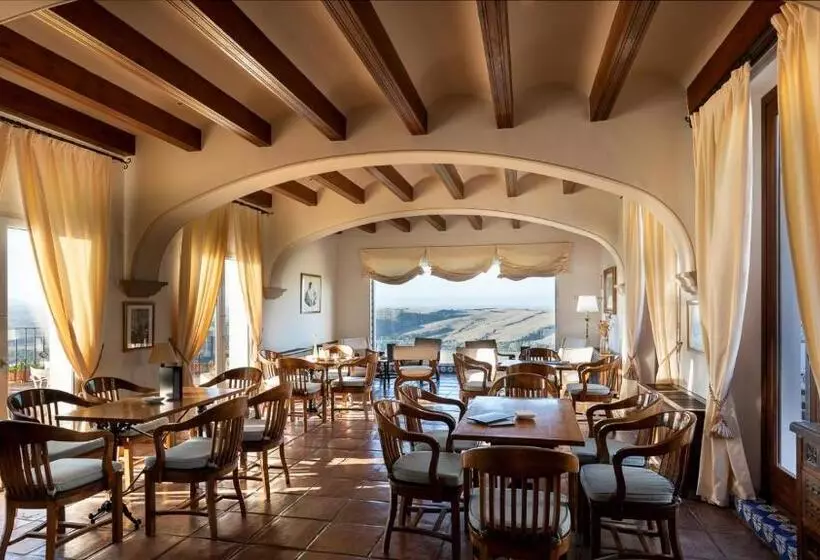 Parador De Arcos De La Frontera