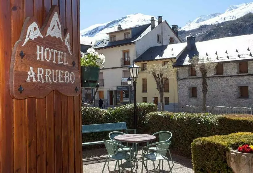 Отель Arruebo