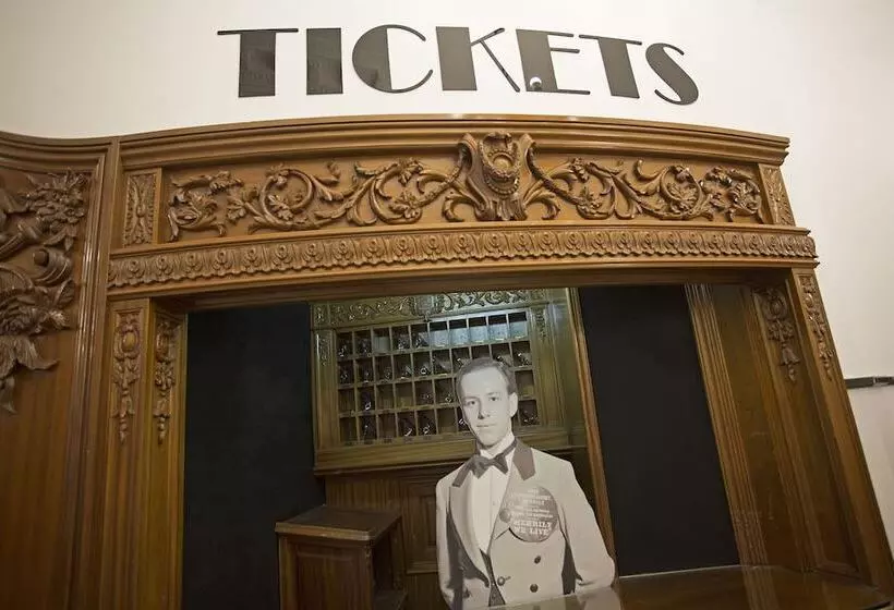 ホテル Casual Del Teatro Madrid