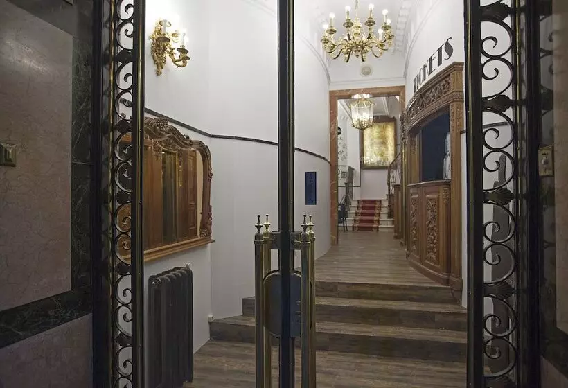 هتل Casual Del Teatro Madrid