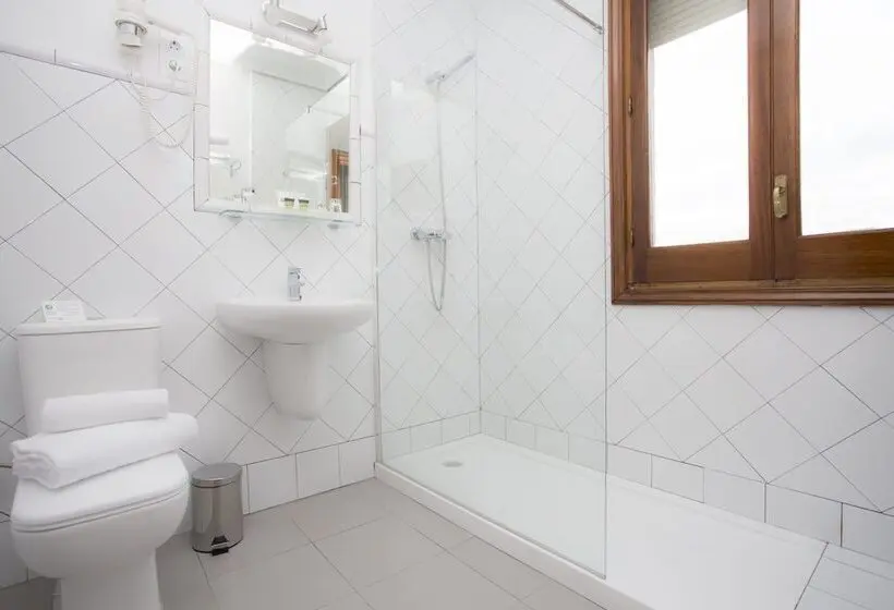 هتل Casual Del Teatro Madrid