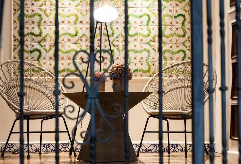 호텔 Catalonia Conde de Floridablanca