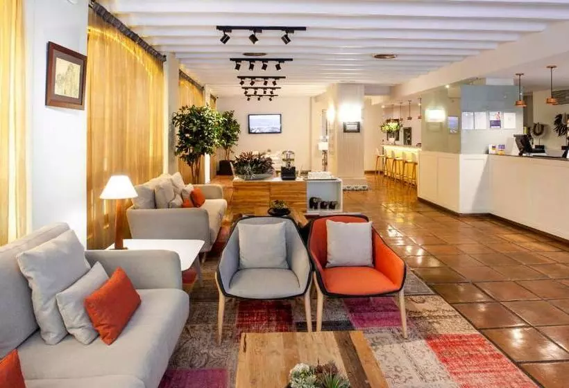 호텔 Catalonia Conde de Floridablanca