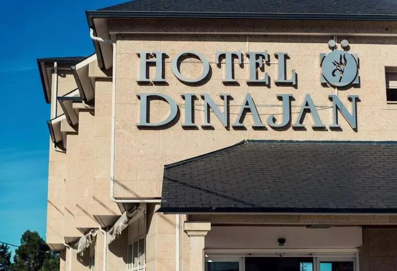 בית מלון כפרי Dinajan