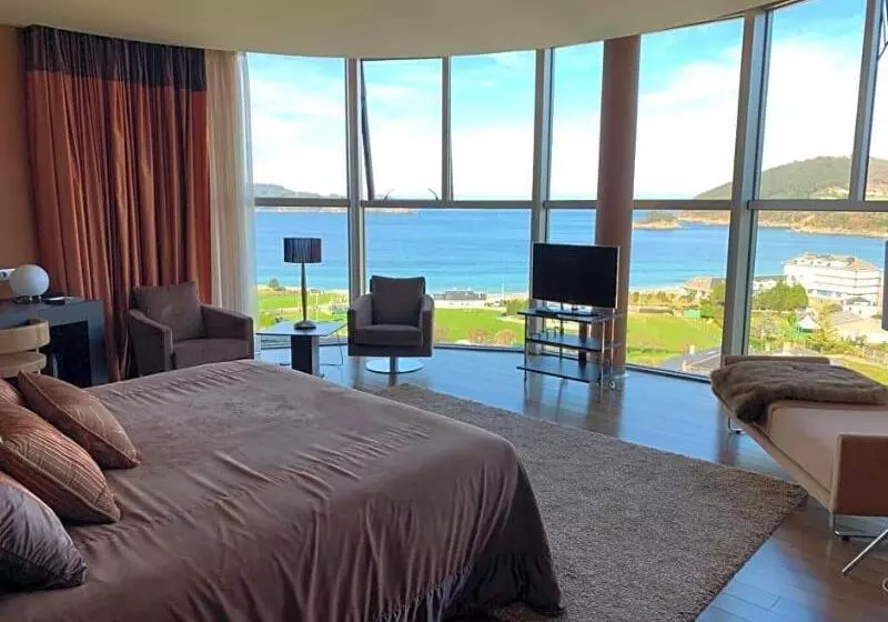 Hotel Ego