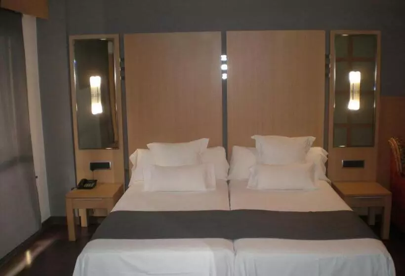 ホテル Faro Salazón