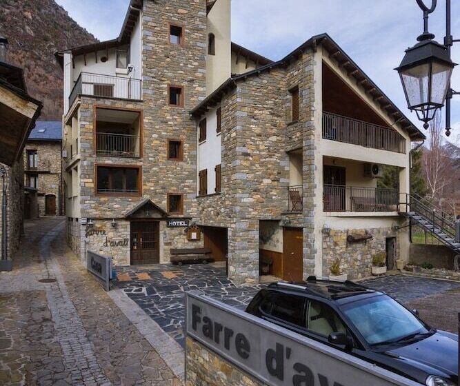 هتل Farré D'avall