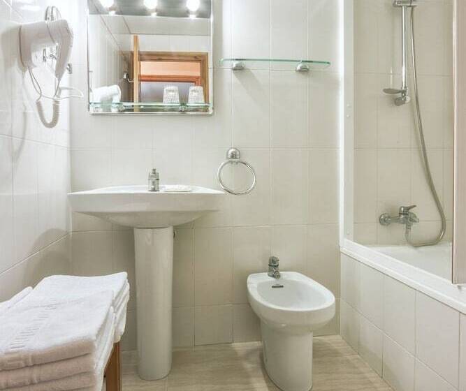 هتل Farré D'avall