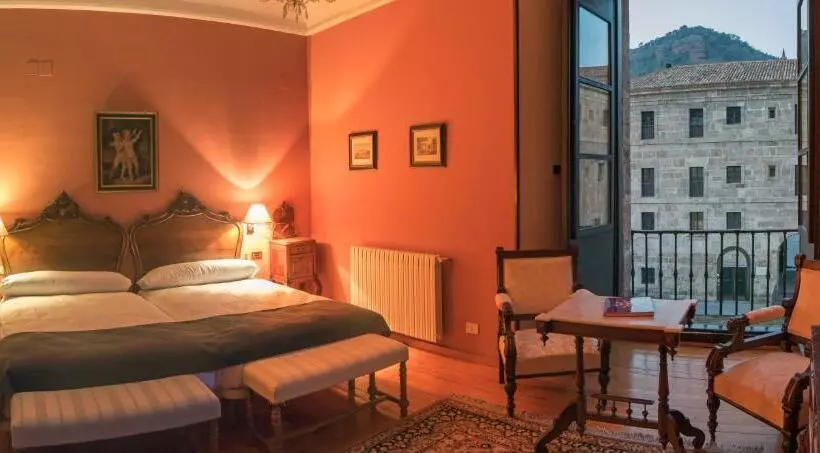 호텔 Hostería Del Monasterio De San Millan