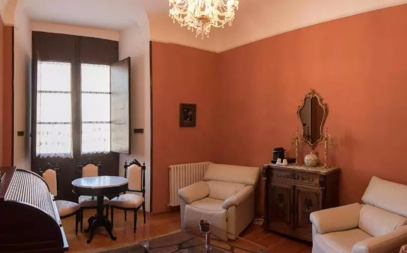 호텔 Hostería Del Monasterio De San Millan