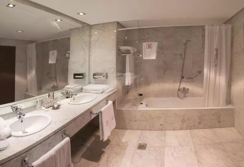 호텔 Hostería Del Monasterio De San Millan