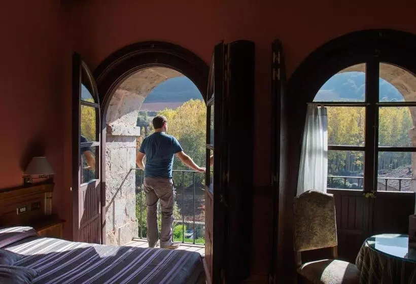 호텔 Hostería Del Monasterio De San Millan