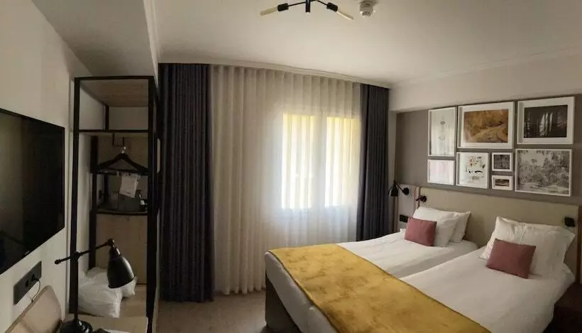ホテル Indigo Madrid   Princesa, An Ihg