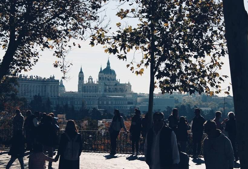 هتل Indigo Madrid Princesa, An Ihg