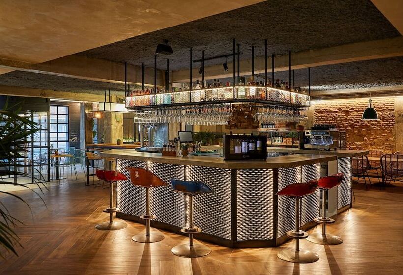 هتل Indigo Madrid Princesa, An Ihg