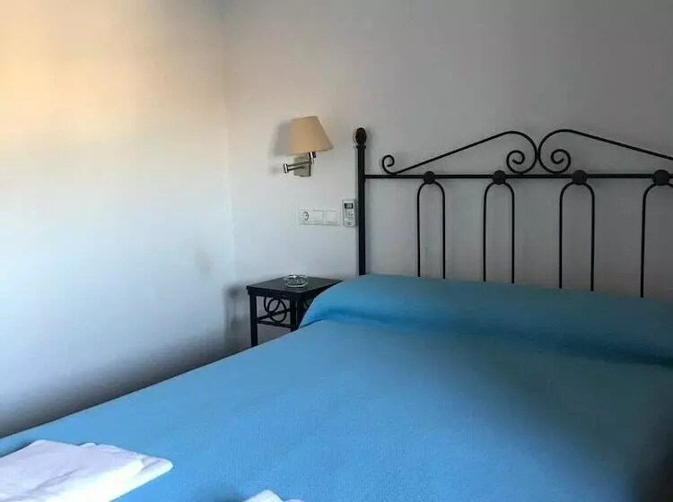 Hotel Mesón Del Moro