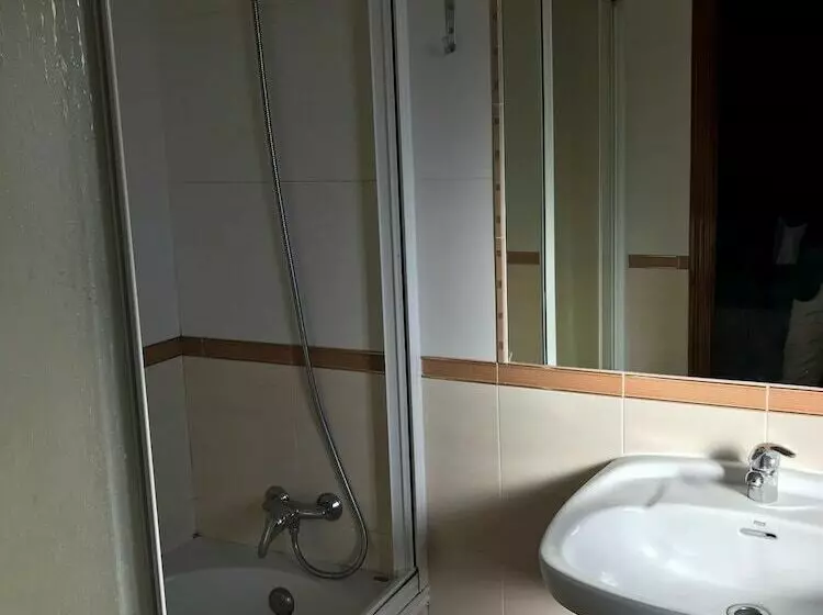 Hotel Mesón Del Moro