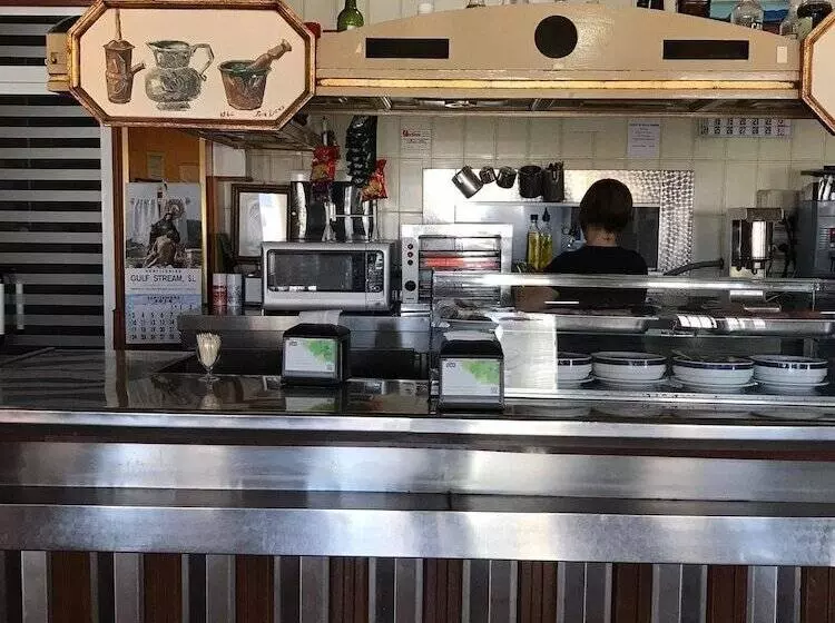 Hotel Mesón Del Moro