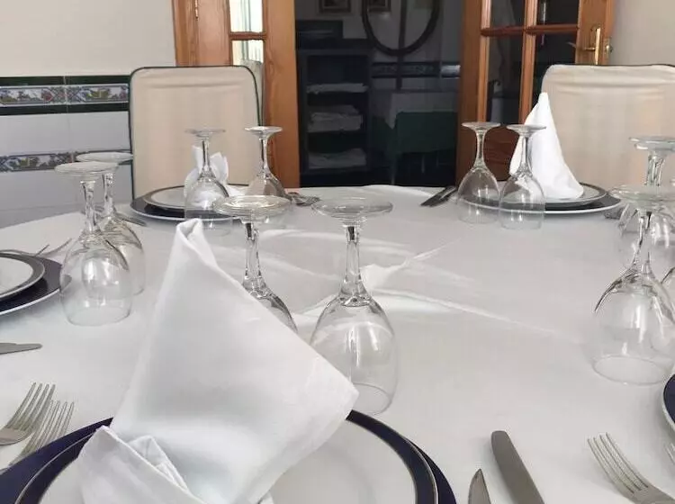 Hotel Mesón Del Moro