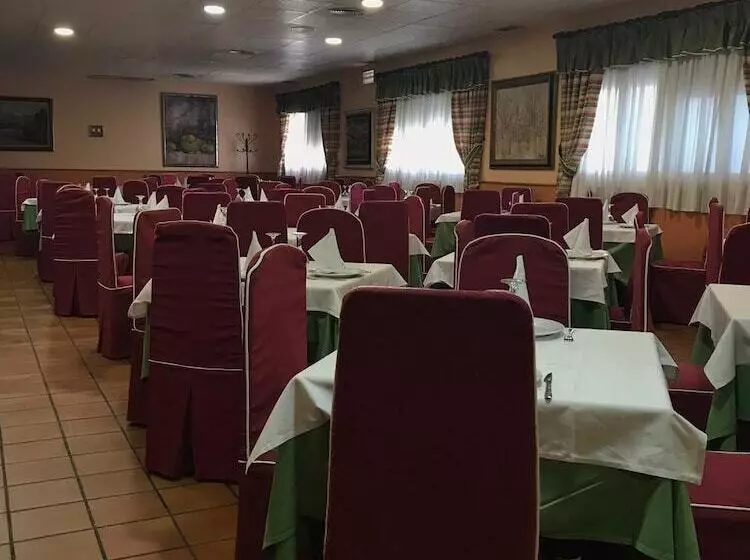 Hotel Mesón Del Moro