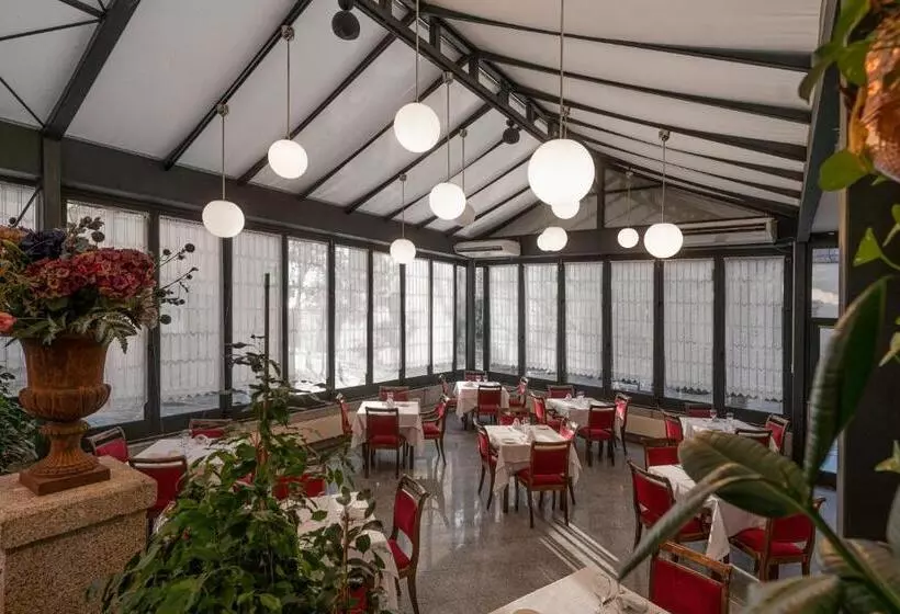 Отель Miranda & Suizo