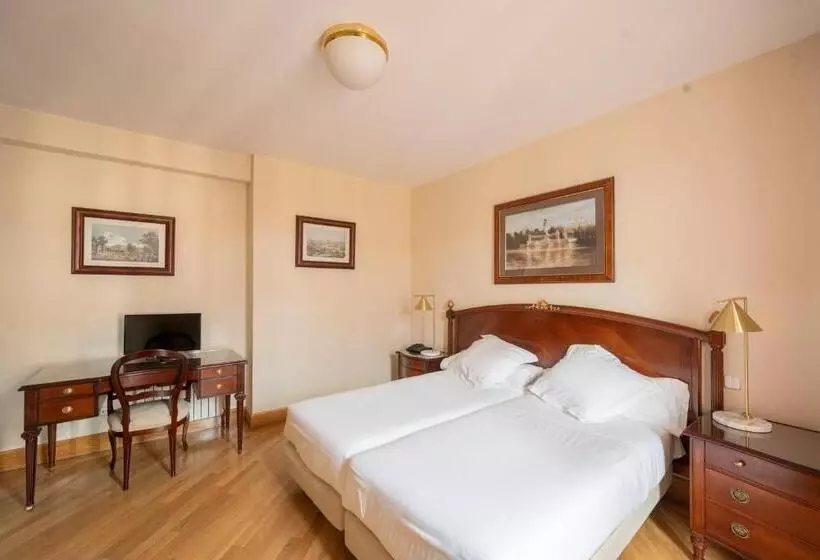 Отель Miranda & Suizo