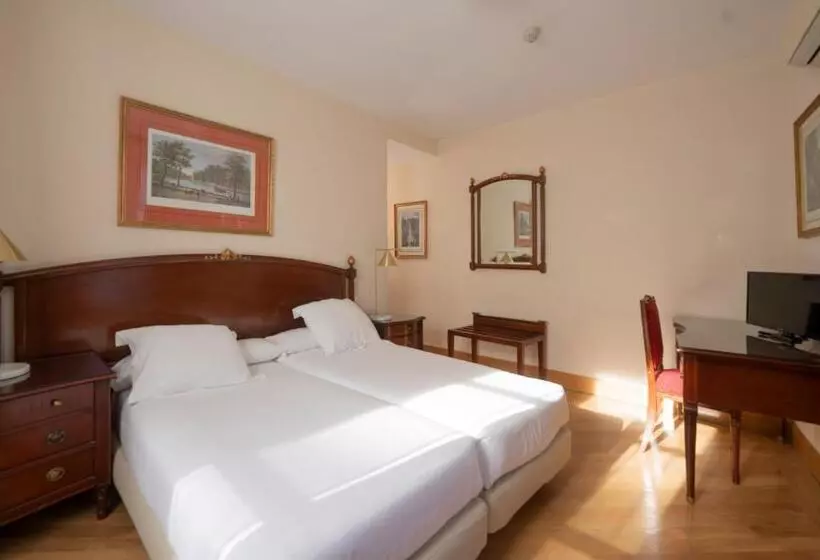 Отель Miranda & Suizo