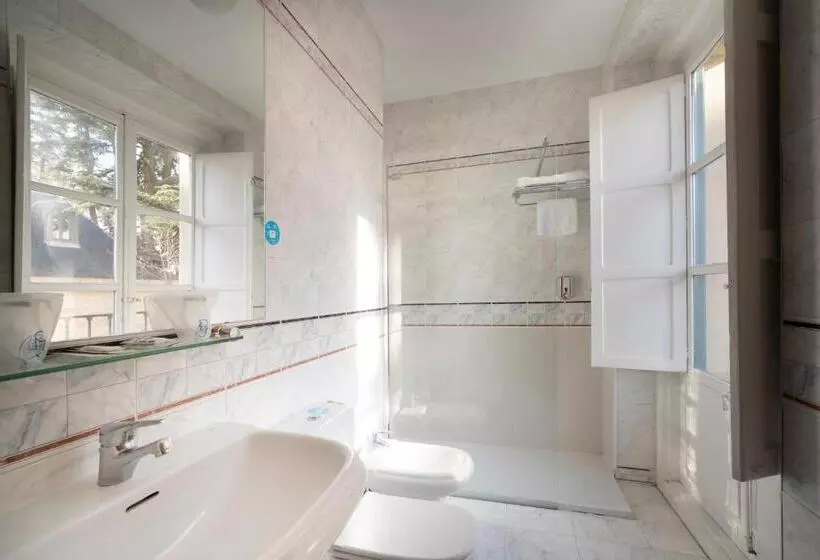 Отель Miranda & Suizo