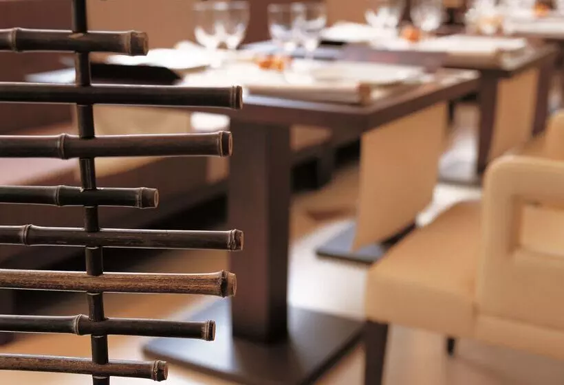 호텔 NH Madrid Balboa