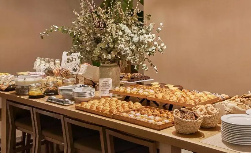 호텔 NH Madrid Balboa