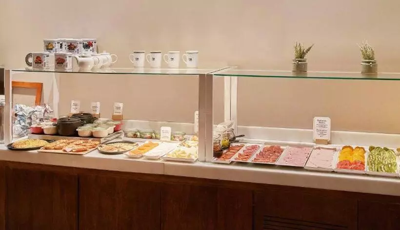 호텔 NH Madrid Balboa