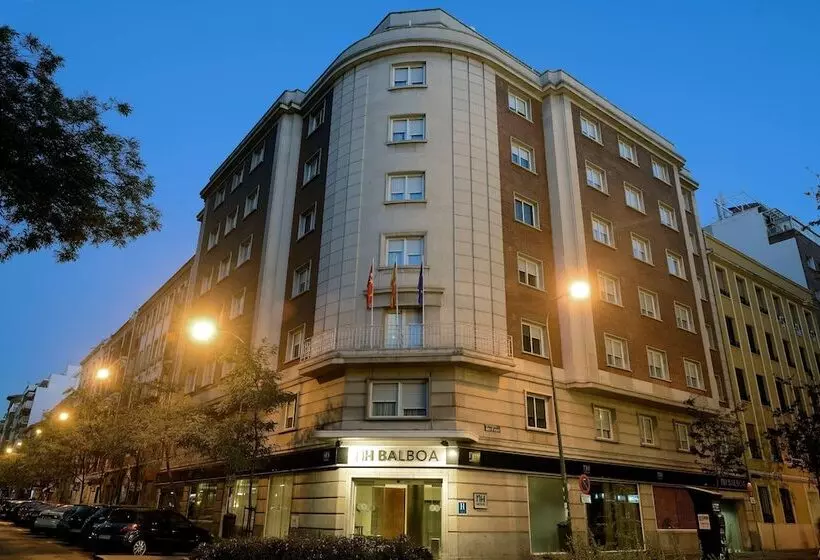 호텔 NH Madrid Balboa