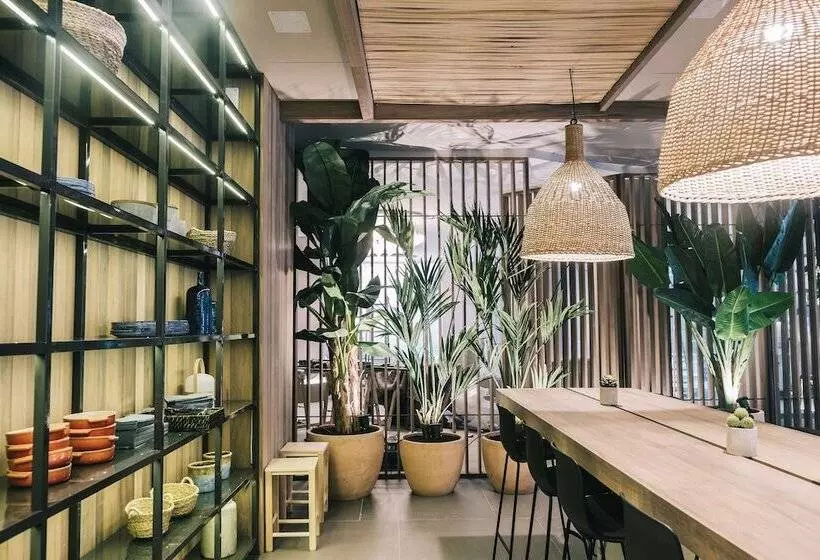 호텔 NH Madrid Balboa