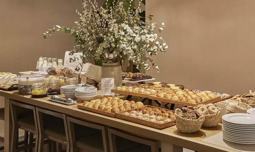 호텔 NH Madrid Balboa