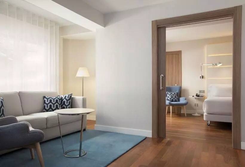 호텔 NH Madrid Balboa