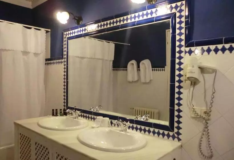 Отель Palacio De La Rambla